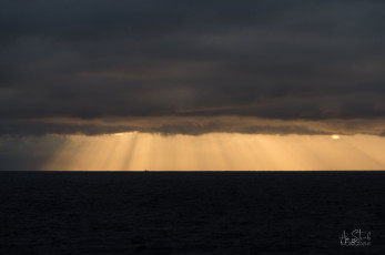 East Antarctica | Rays of Sunshine