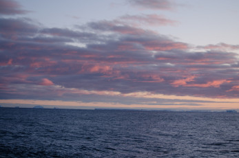 East Antarctica | Sunset and the Antarctic Coast